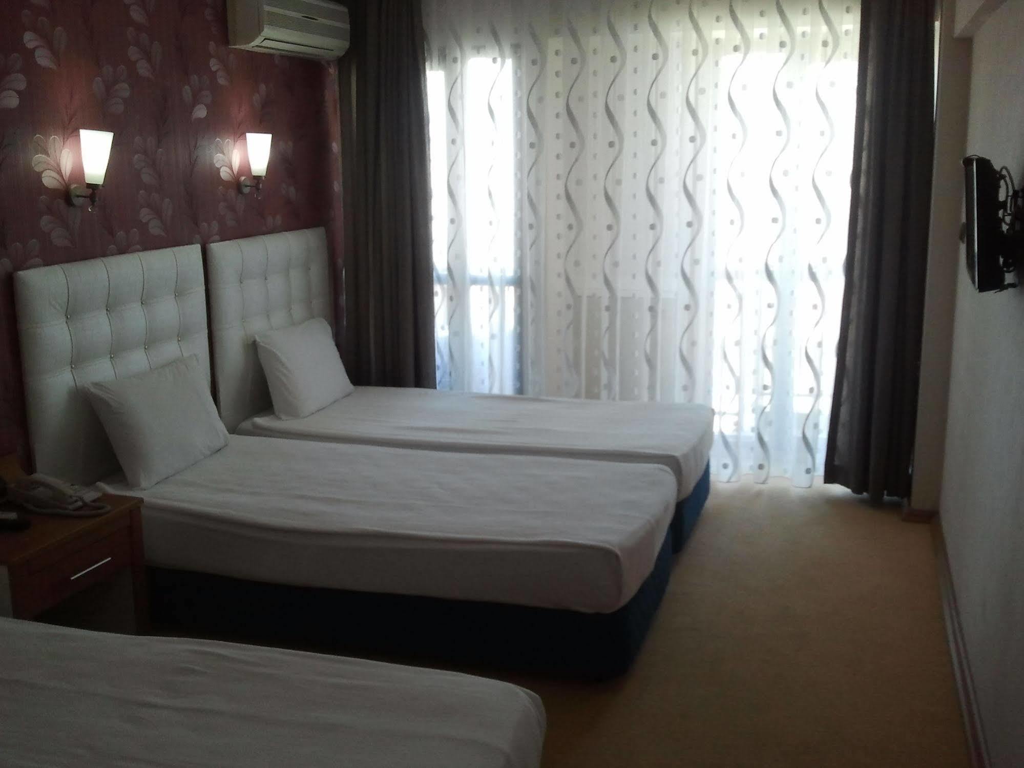 Hotel Kocaman İzmir Eksteriør bilde