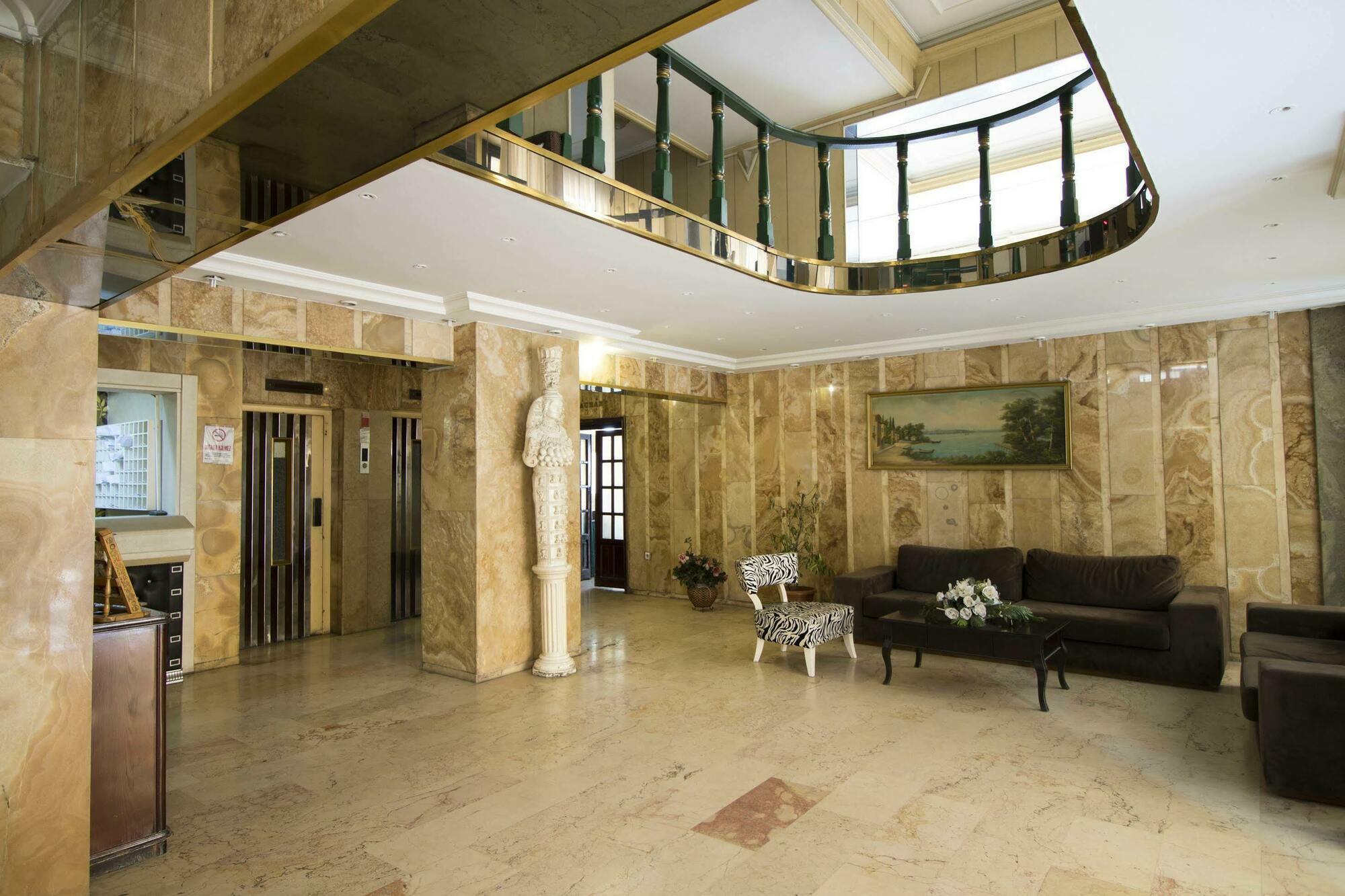 Hotel Kocaman İzmir Eksteriør bilde