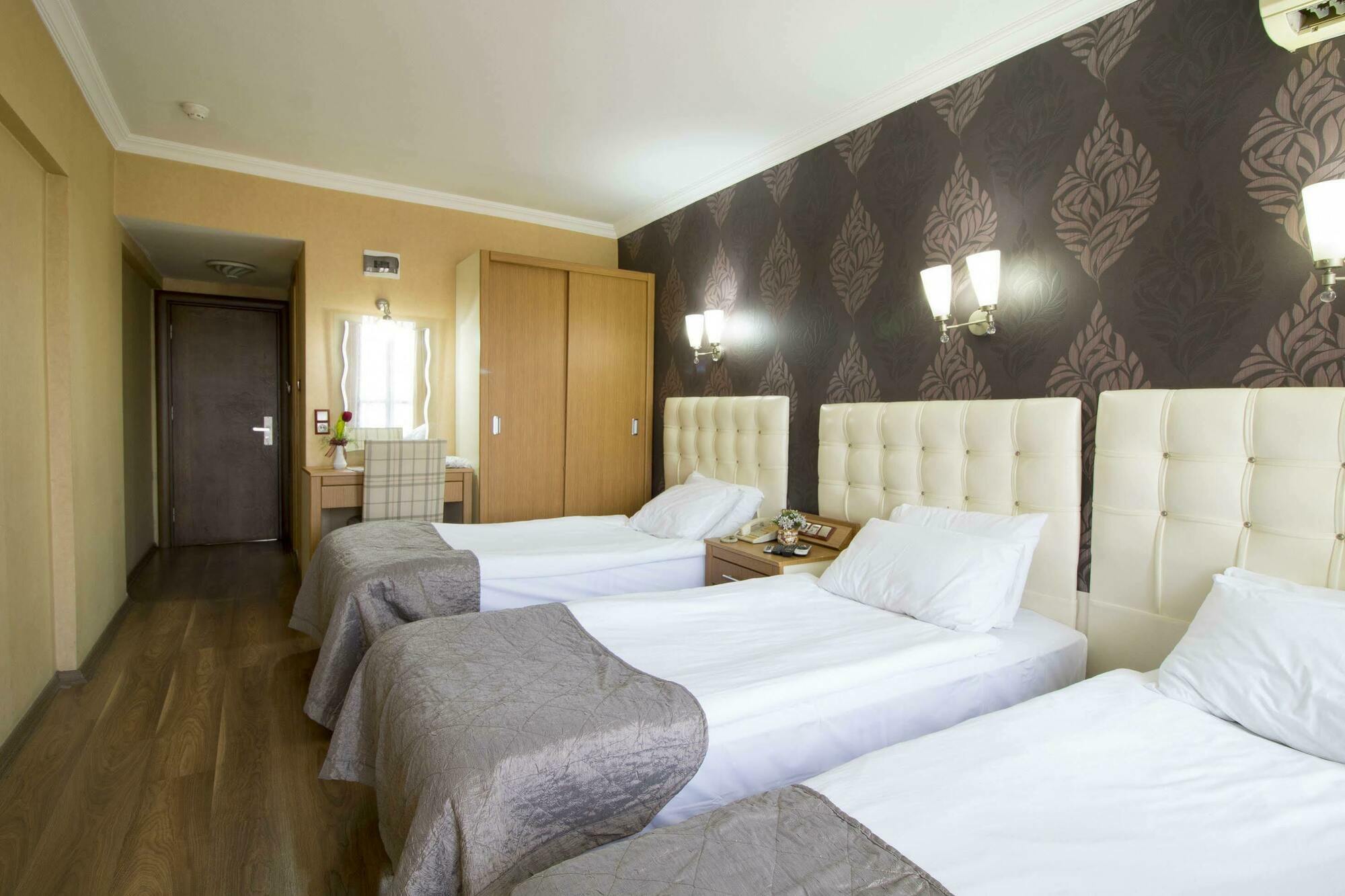 Hotel Kocaman İzmir Eksteriør bilde